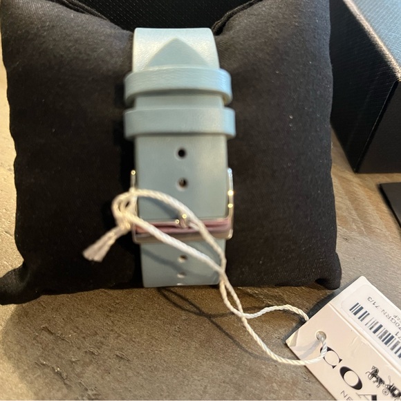 Coach Perry Women's Blue Leather Strap Watch - Picture 7 of 7